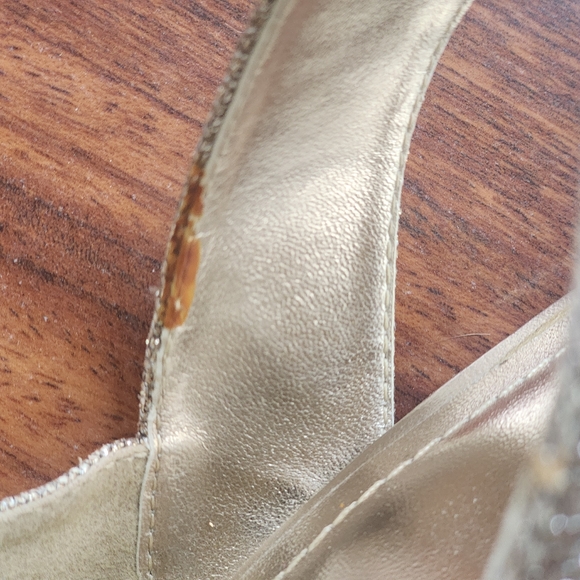 NWOT Unlisted gold heels - Picture 13 of 15